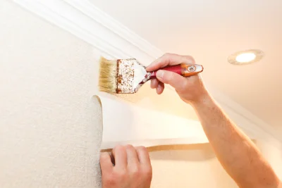Pose de papier peint à Commes — revêtements muraux et toiles de verre